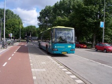 Connexxion_5662_Amsterdam_Amstelstation_02-08-2005.JPG