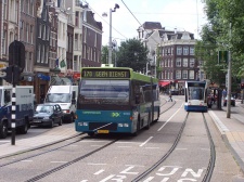 Connexxion_9050_Amsterdam_Raadhuisstraat_02-08-2005.JPG