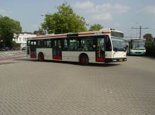 SVD_121_Dordrecht_busstation_20060906.JPG