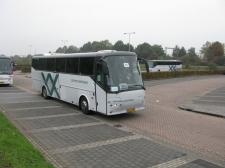 Connexxion_833_(NS-bus_Deventer_-_Zutphen)_Deventer_De_Scheg_20091022.jpg