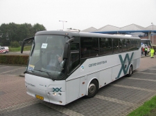 Connexxion_833_(NS-bus_Deventer_-_Zutphen)_Deventer_De_Scheg_20091022~0.jpg